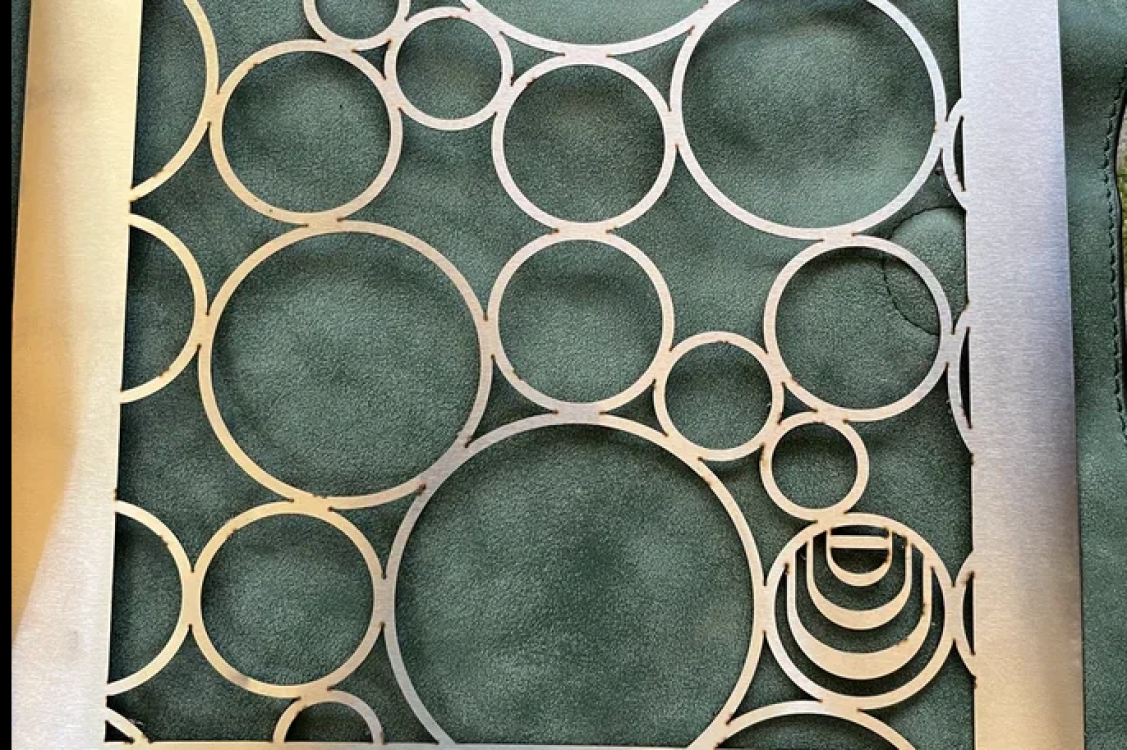 Лазерная резка нержавейки