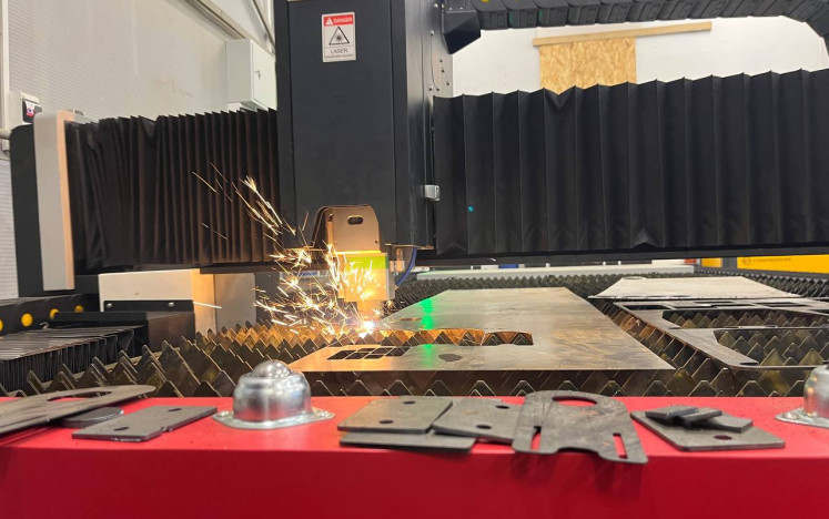 Станок лазерной резки металла с ЧПУ