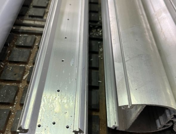 Фрезеровка алюминиевого профиля для светильников