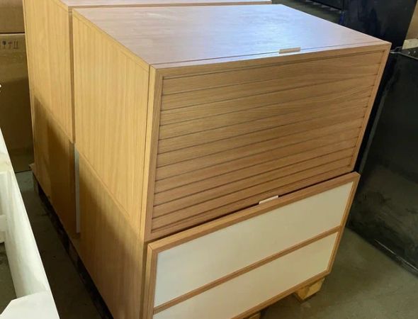 Изготовление торгового оборудования для магазина одежды